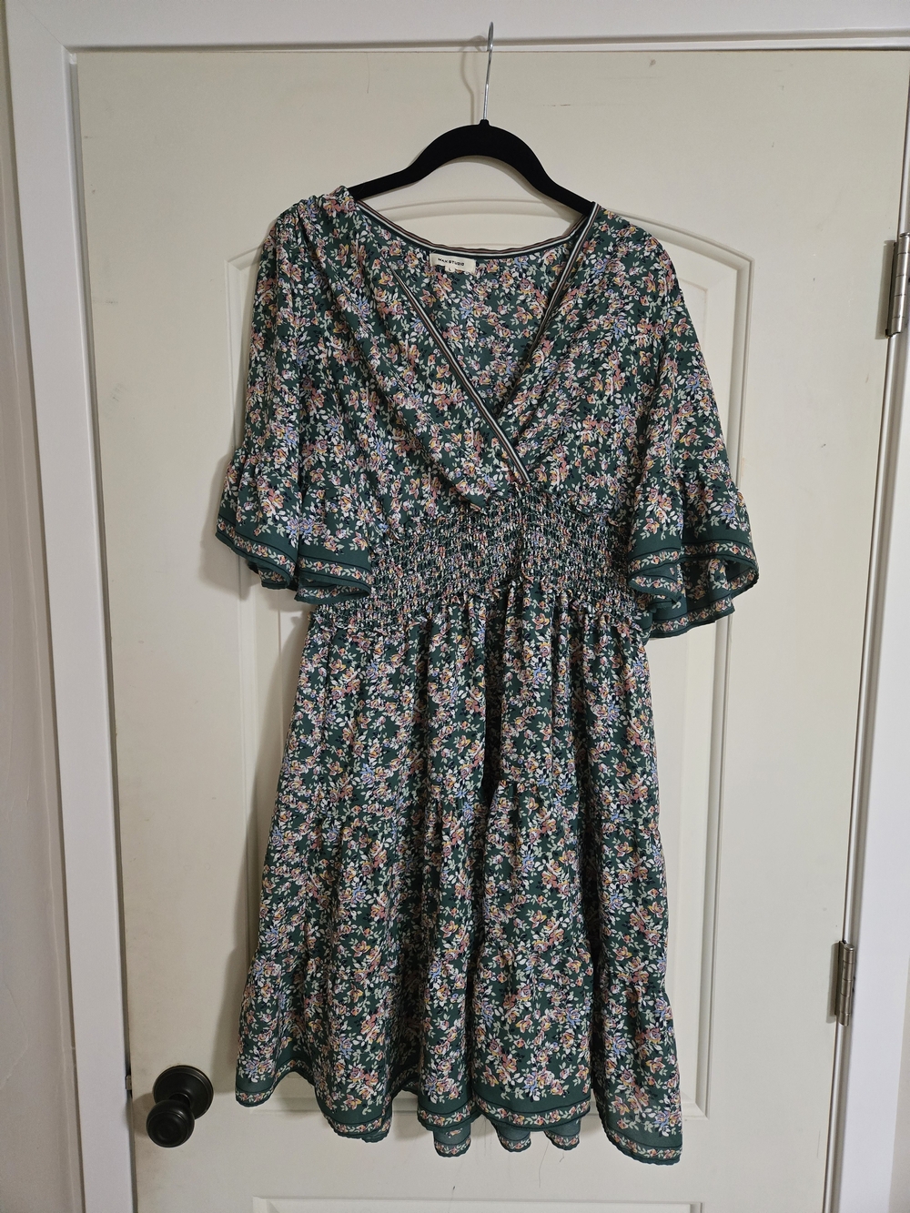 Max Studio Floral Green Smocked Waist V-Neck Dress Large